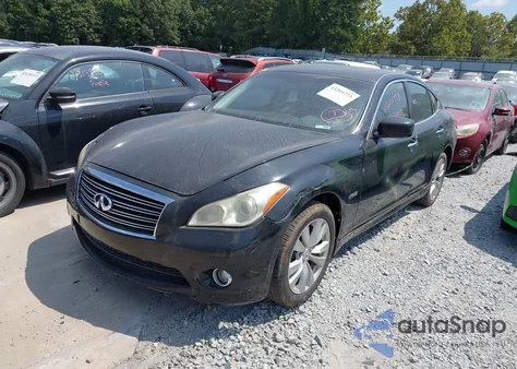 2011 Infiniti M37 z USA, uszkodzony, nr VIN JN1BY1AP0BM323675